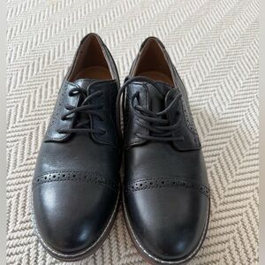Johnson and Murphy boys leather dress shoes, size 1